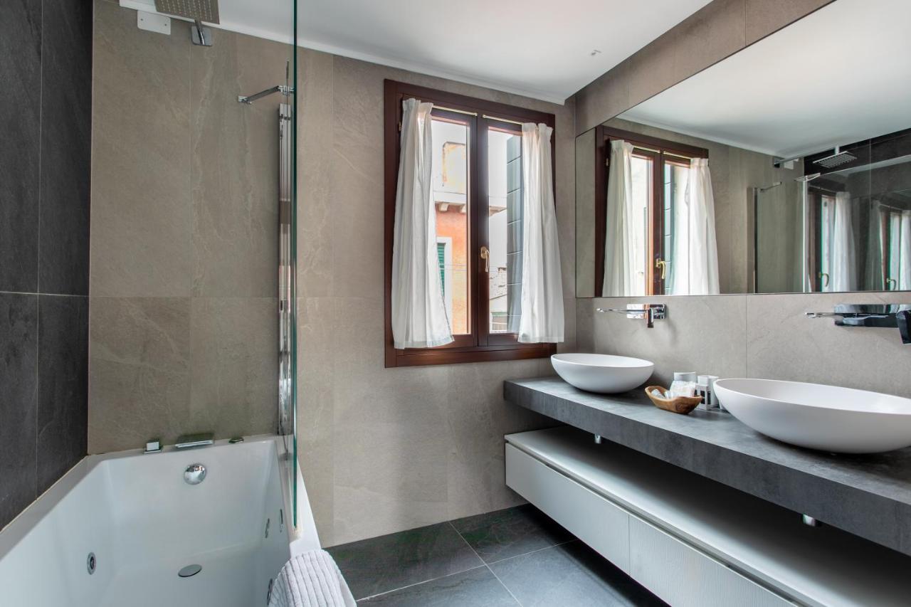 Residenza Pomponi Deluxe Apartment Venice Luaran gambar