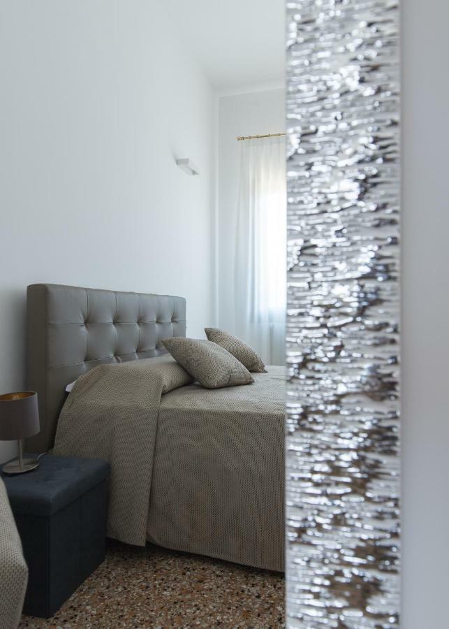 Residenza Pomponi Deluxe Apartment Venice Luaran gambar