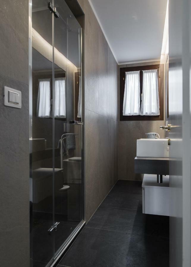 Residenza Pomponi Deluxe Apartment Venice Luaran gambar